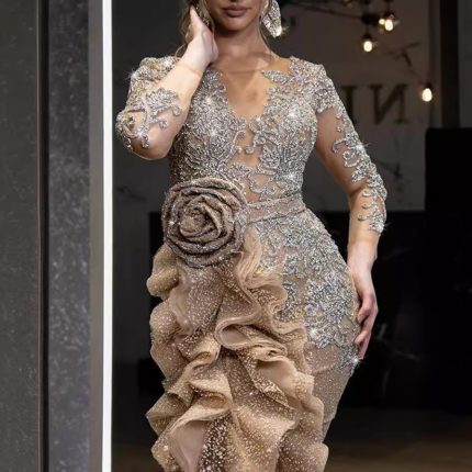 Sexy gold sprinkled long sleeved banquet dress with trailing skirt new style